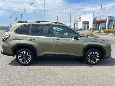 2025 Subaru Forester Premium
