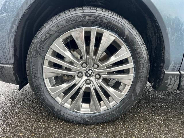 2024 Toyota Venza XLE