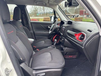 2023 Jeep Renegade Trailhawk