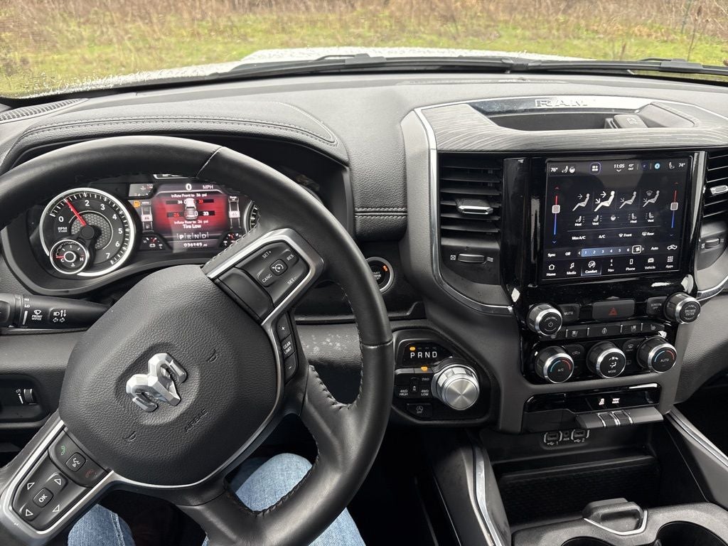 2024 RAM 1500 Laramie Crew Cab 4x4 5'7' Box