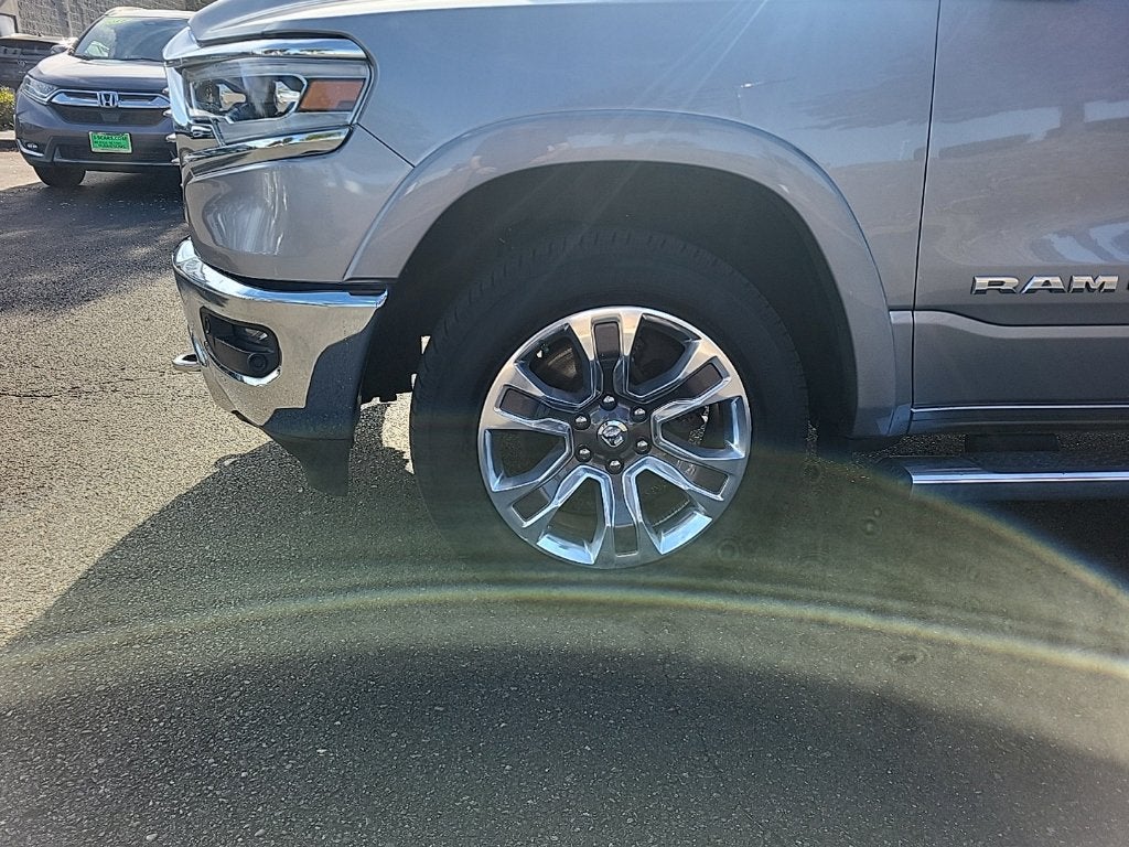 2019 RAM 1500 Longhorn Crew Cab 4x4 6'4' Box