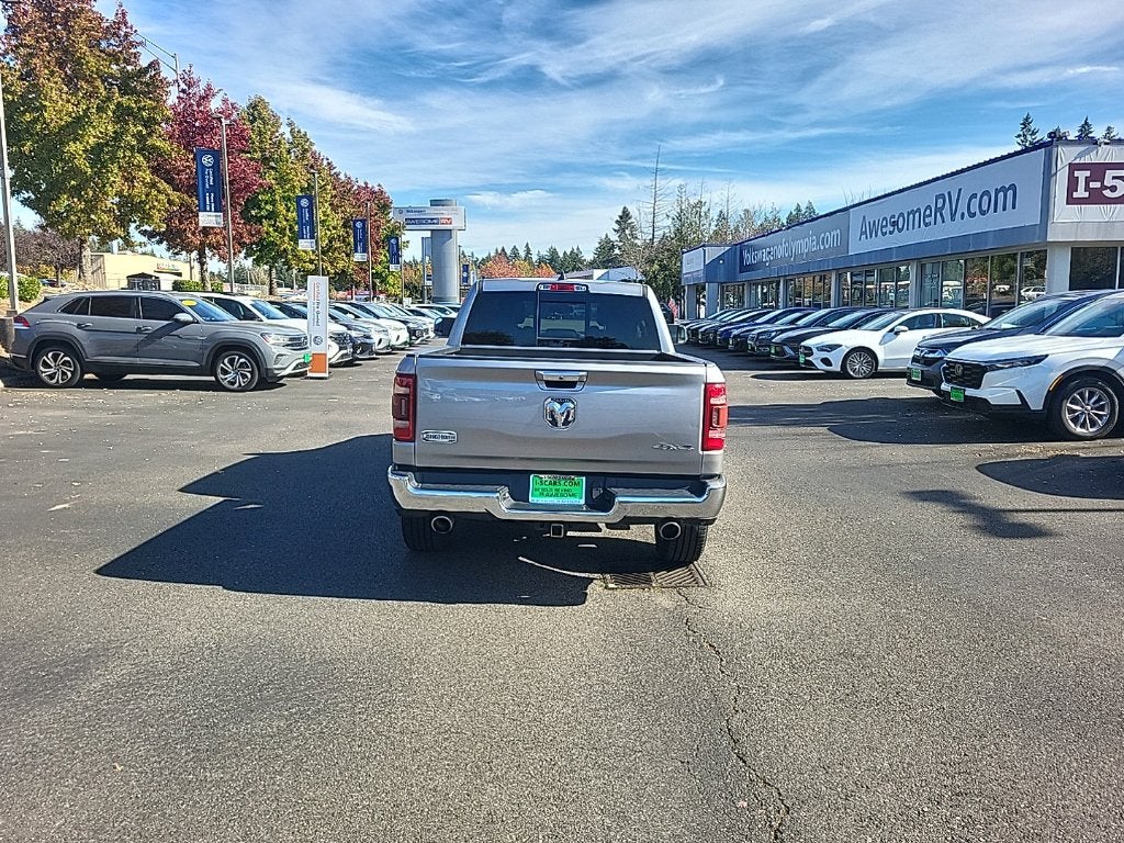 2019 RAM 1500 Longhorn Crew Cab 4x4 6'4' Box