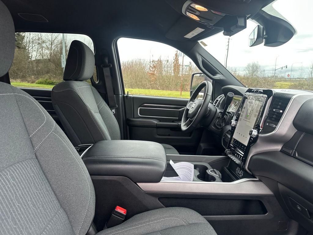 2024 RAM 3500 Big Horn Crew Cab 4x4 8' Box