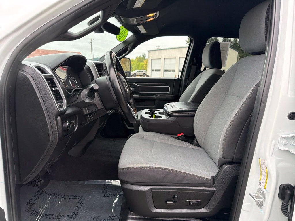 2024 RAM 3500 Big Horn Crew Cab 4x4 8' Box