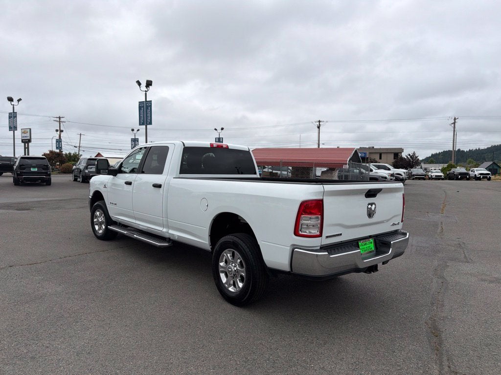 2024 RAM 3500 Big Horn Crew Cab 4x4 8' Box