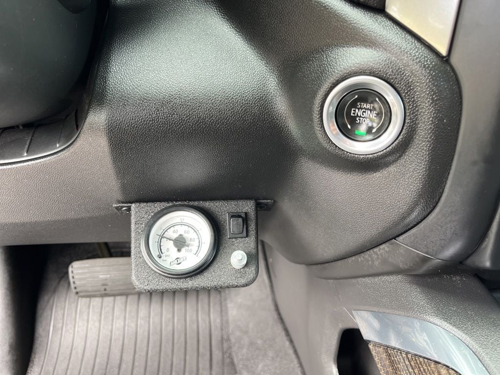 2020 Chevrolet Silverado 1500 4WD Crew Cab Short Bed RST