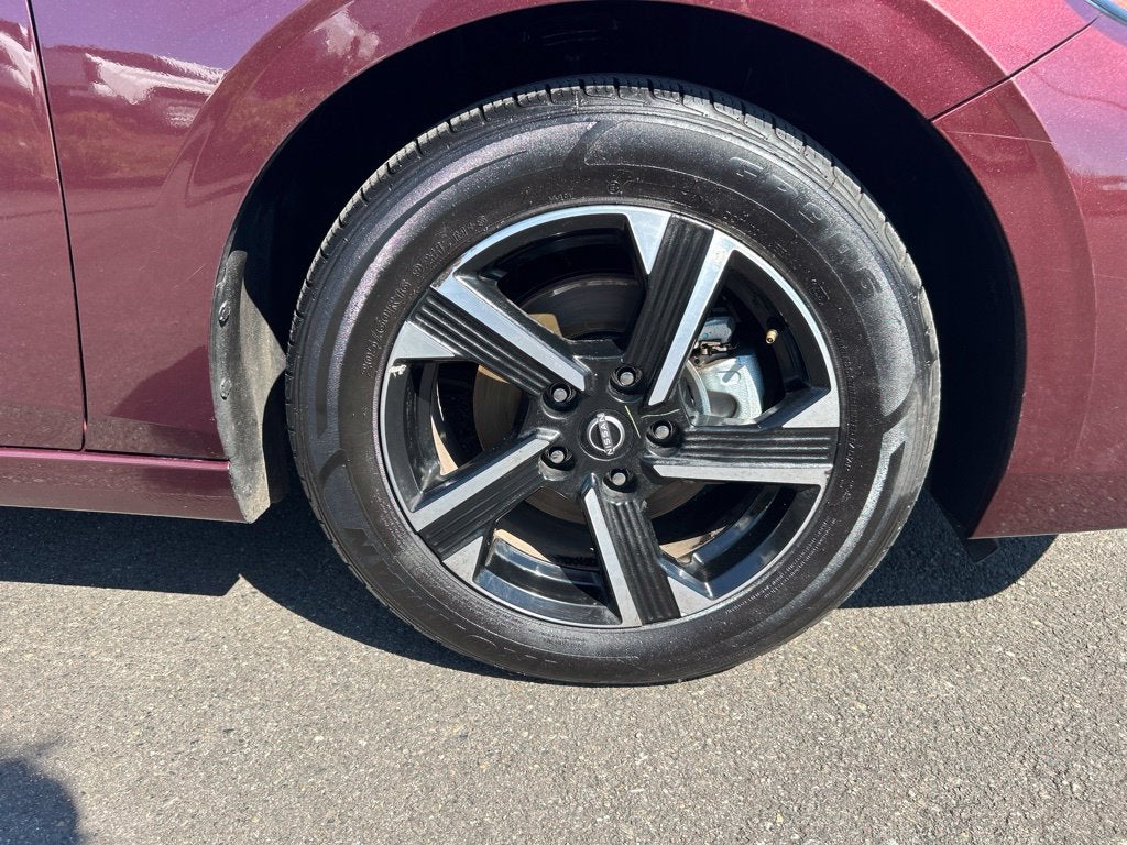 2024 Nissan Sentra SV Xtronic CVT