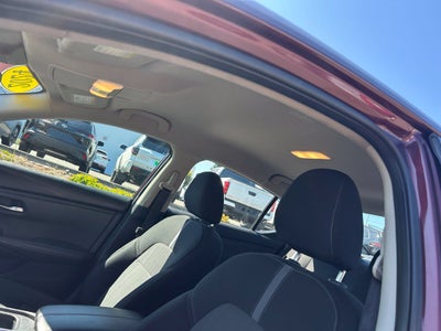 2024 Nissan Sentra SV Xtronic CVT
