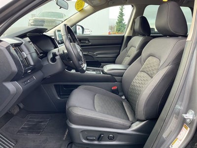 2023 Nissan Pathfinder SV 4WD