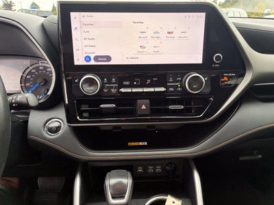 2023 Toyota Highlander Hybrid Hybrid XLE Bronze