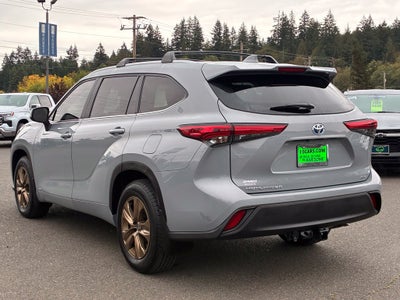 2023 Toyota Highlander Hybrid Hybrid XLE Bronze
