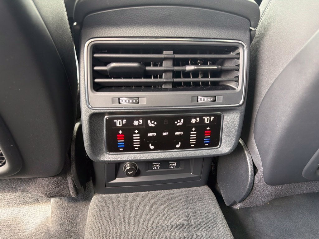 2020 Audi Q8 Premium Plus 55 TFSI quattro Tiptronic