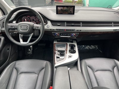 2019 Audi Q7 45 SE Premium