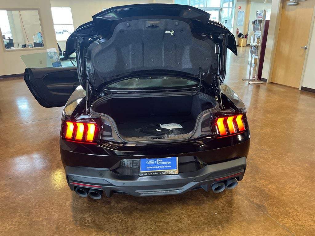 2025 Ford Mustang Dark Horse