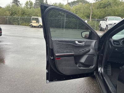 2025 Ford Escape Hybrid ST-Line Select
