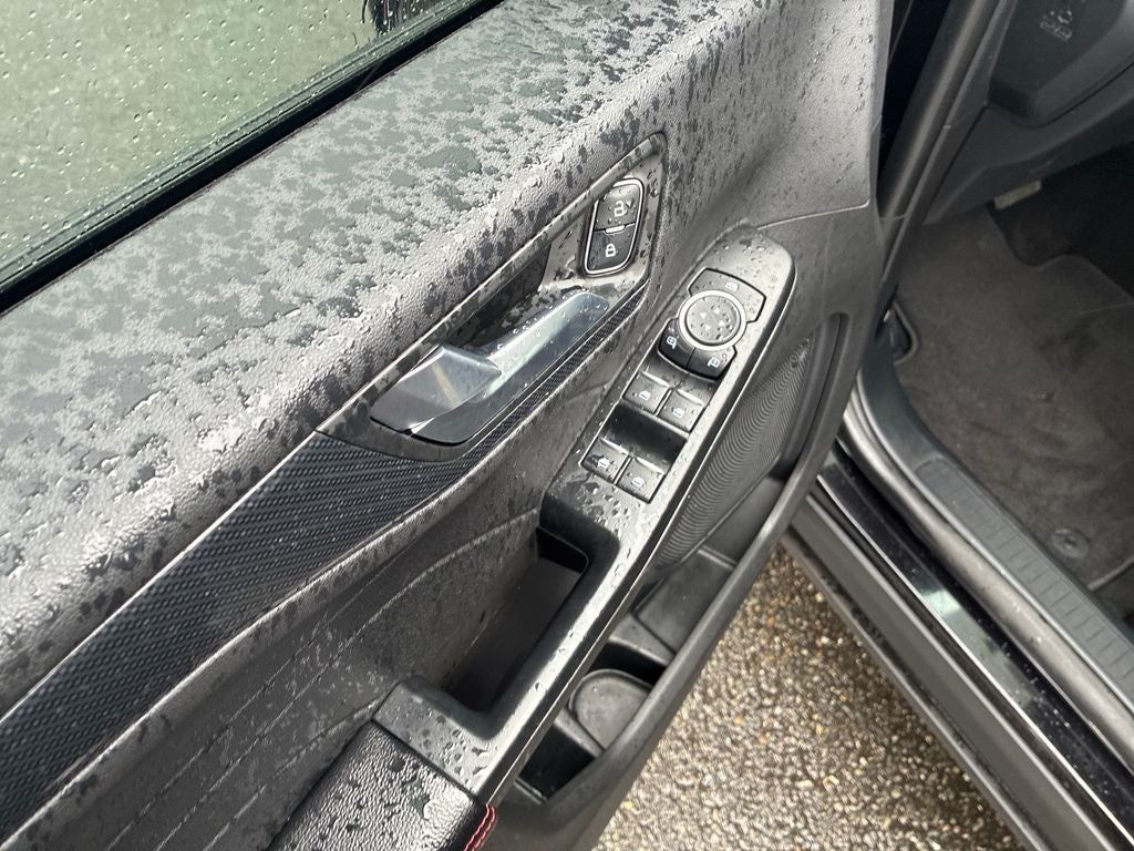 2025 Ford Escape Hybrid ST-Line Select