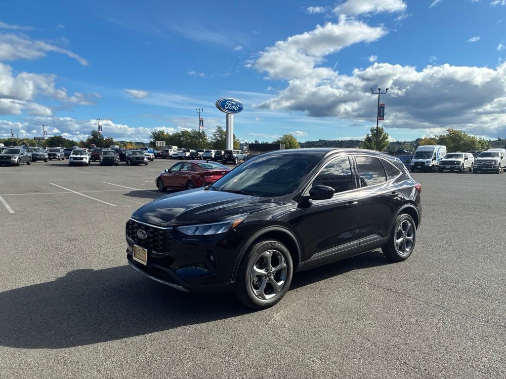 2025 Ford Escape Hybrid ST-Line Select