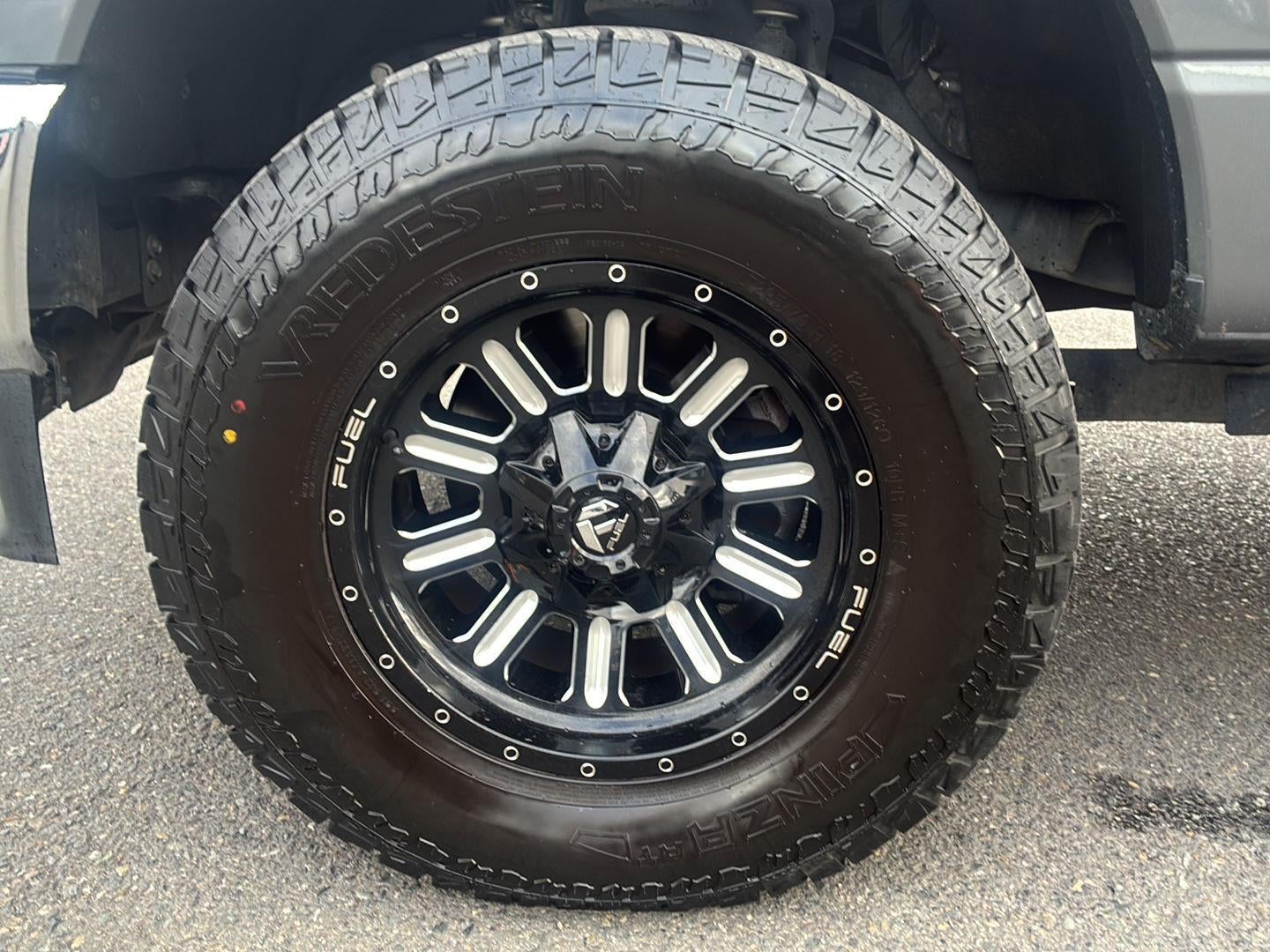 2023 Ford Super Duty F-250 Lariat
