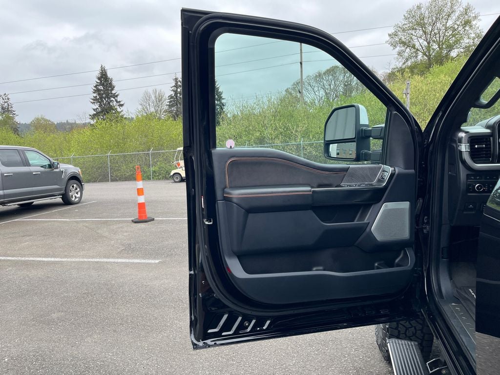 2023 Ford F-350SD Platinum