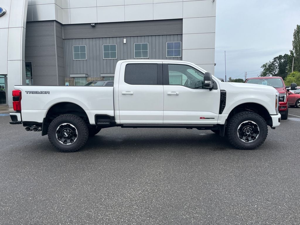 2025 Ford F-350SD Platinum