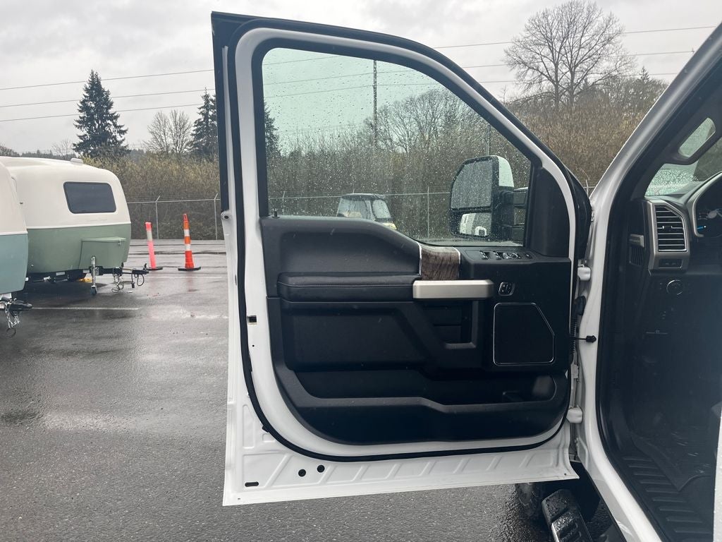 2017 Ford F-350SD Lariat