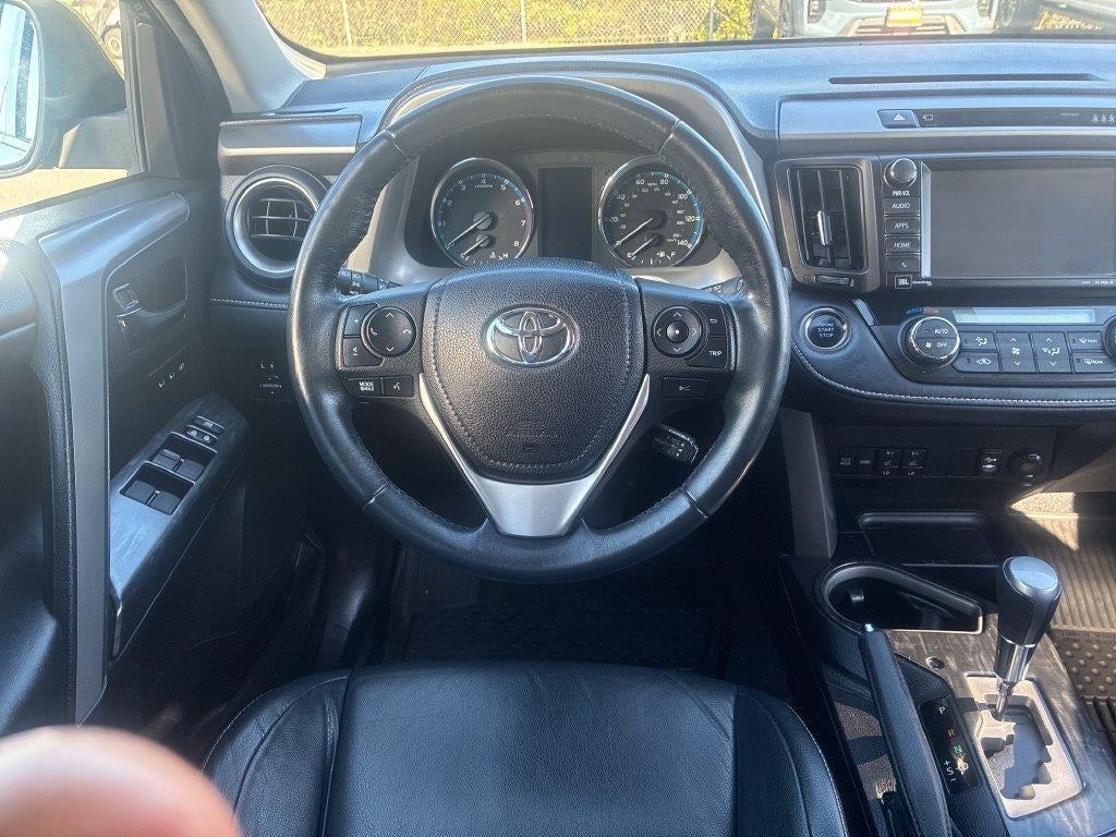 2017 Toyota RAV4 Platinum