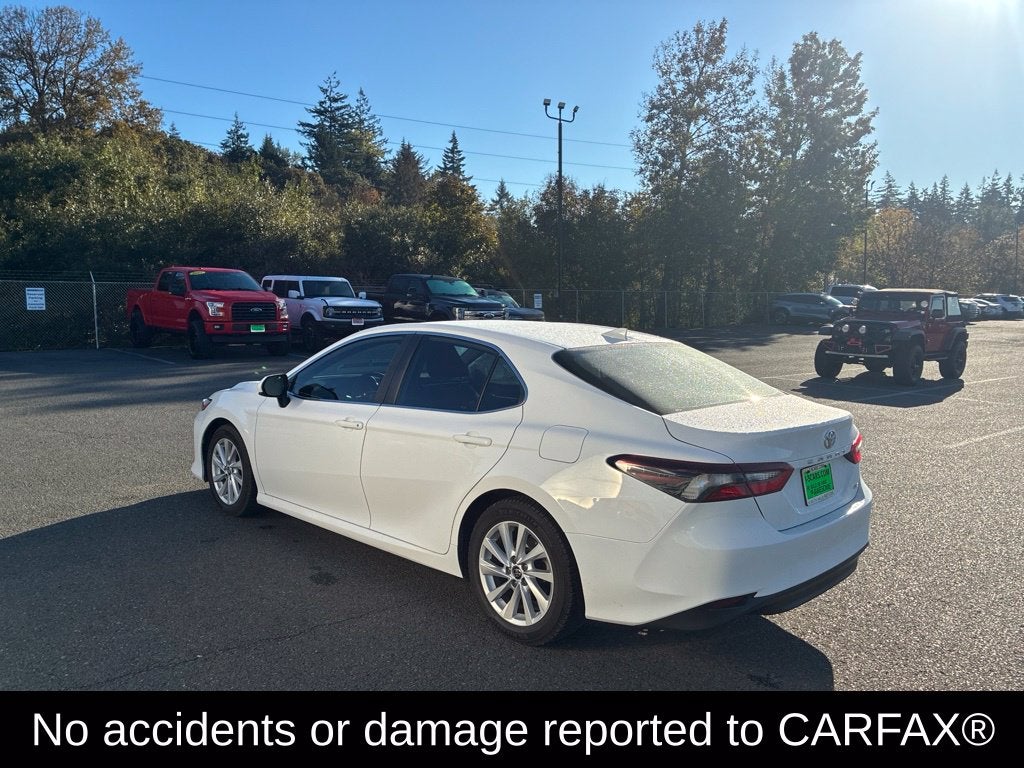 2022 Toyota Camry LE