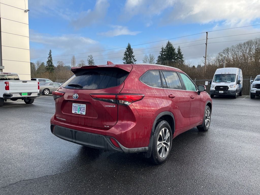 2022 Toyota Highlander Hybrid XLE