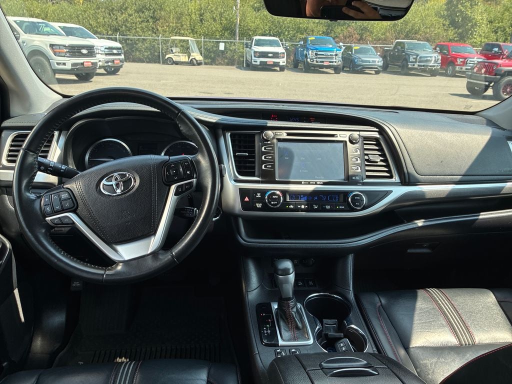 2019 Toyota Highlander SE
