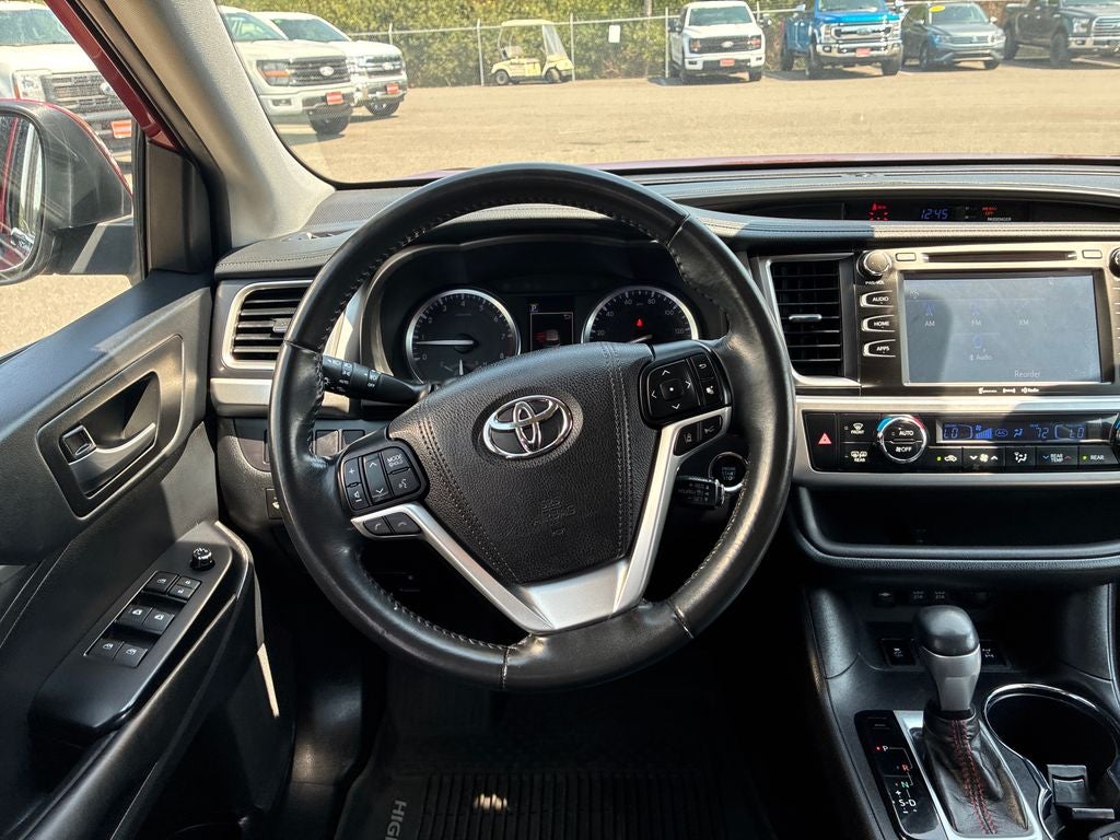 2019 Toyota Highlander SE