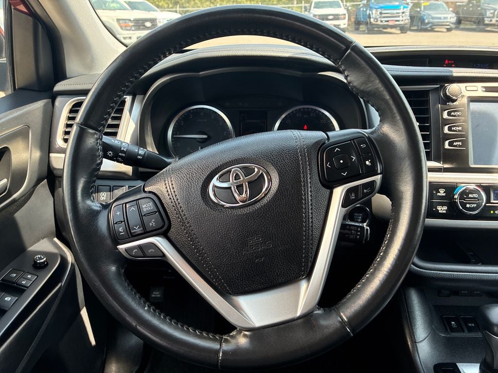 2019 Toyota Highlander SE