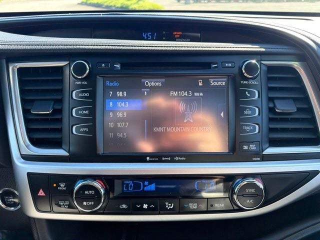 2019 Toyota Highlander SE