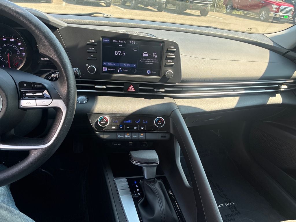2022 Hyundai Elantra SEL