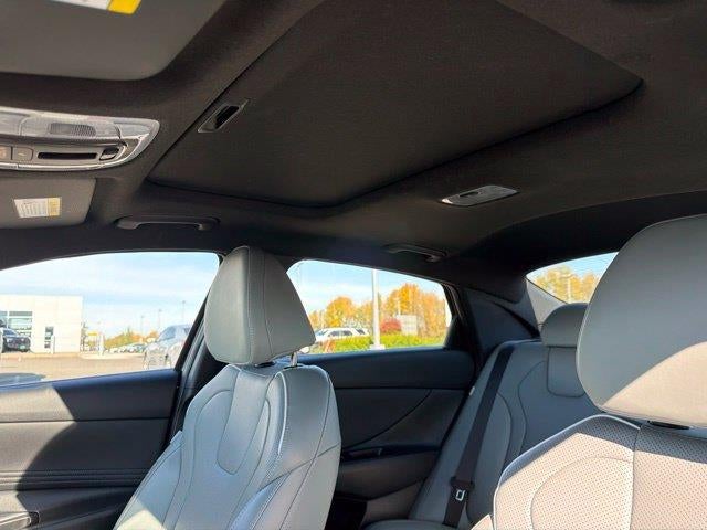 2025 Hyundai Elantra Hybrid Limited