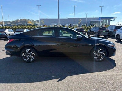 2025 Hyundai Elantra Hybrid Limited