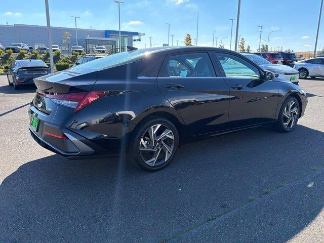 2025 Hyundai Elantra Hybrid Limited